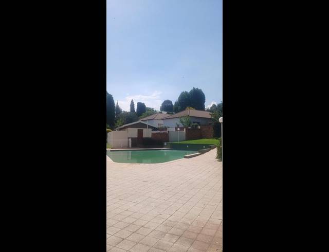 2 BEDROOM TOWNHOUSE FOR SALE IN BRUMA